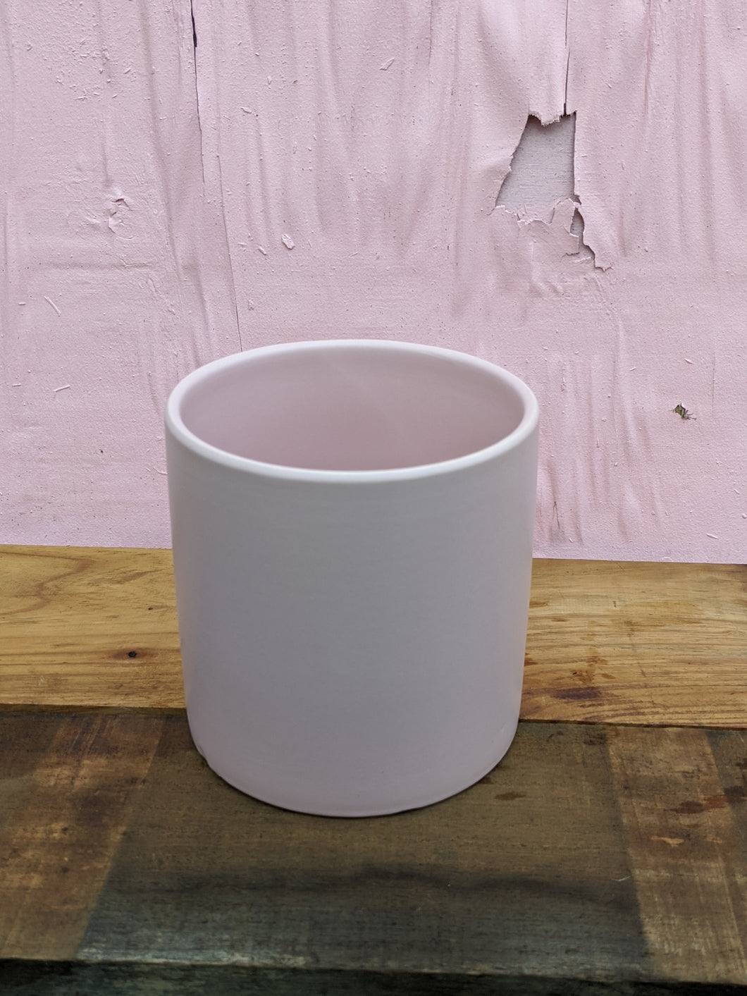 Large cylinder pot