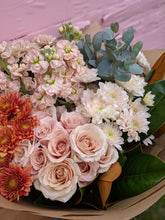 Load image into Gallery viewer, Market Bundle Bouquet
